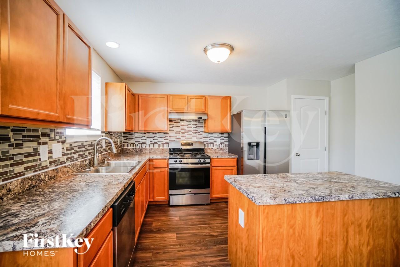 2144 Greencrest Way - Photo 7 of 18