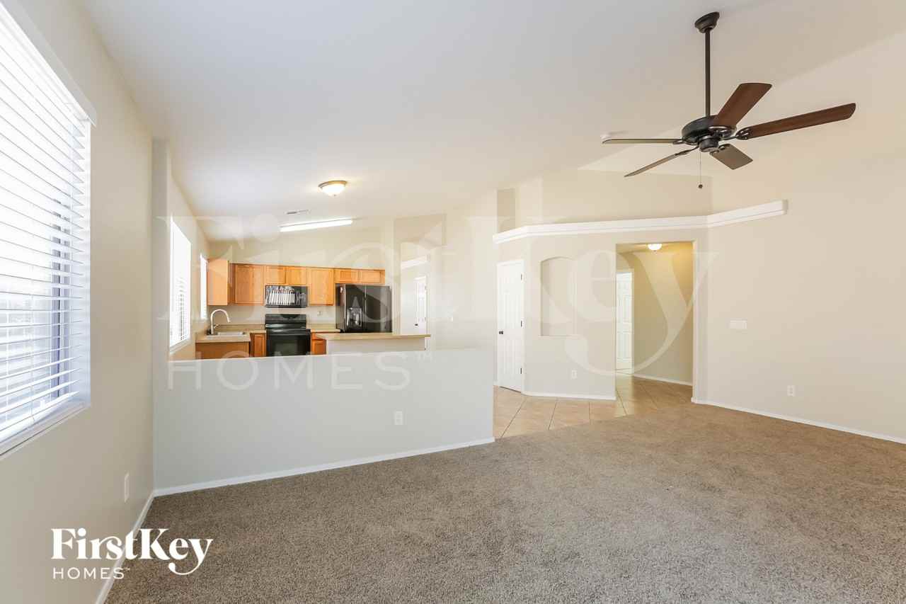 1820 S 106th Ln - Photo 7 of 16