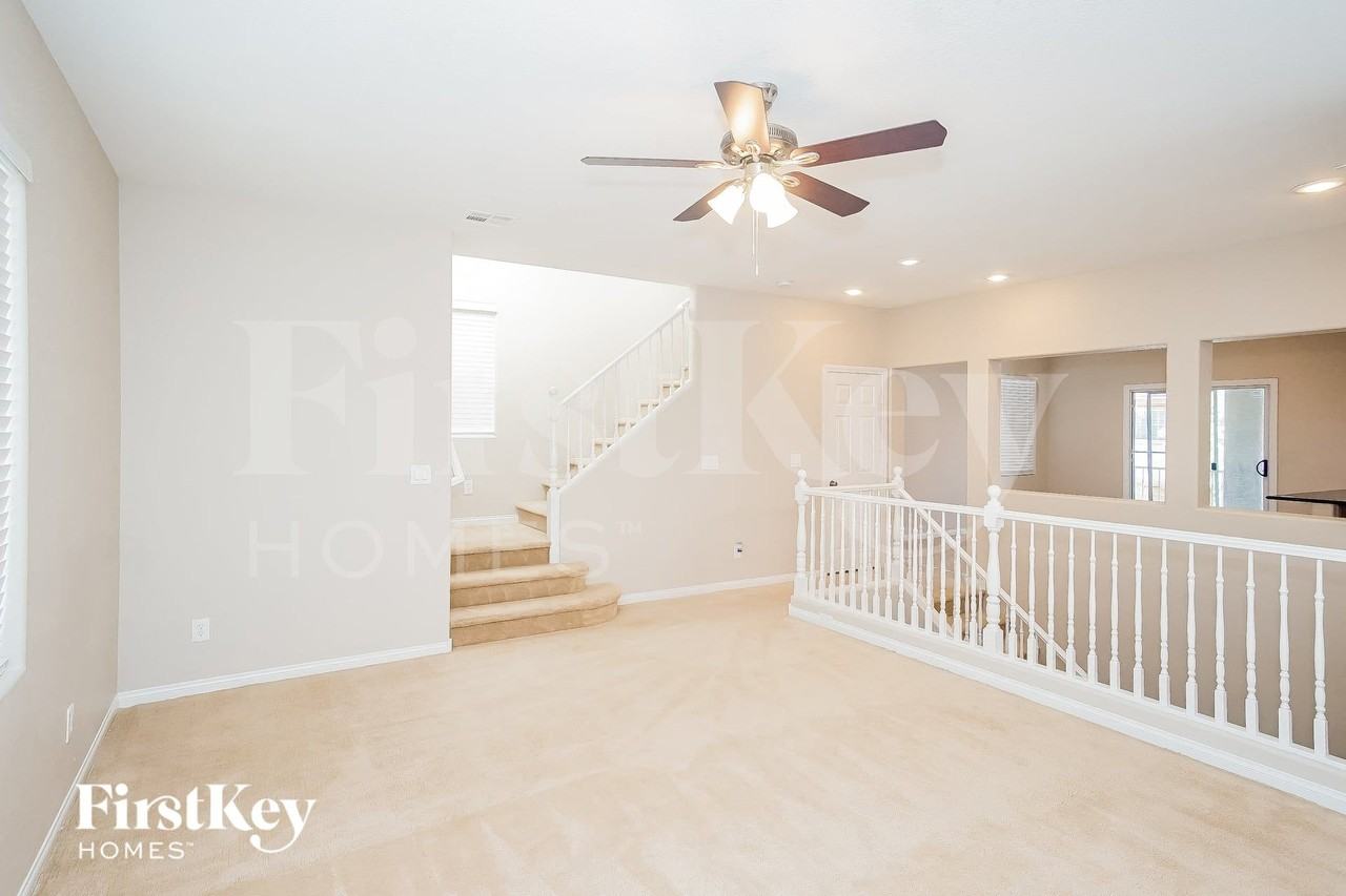 8688 Pico Grande Ct - Photo 3 of 15