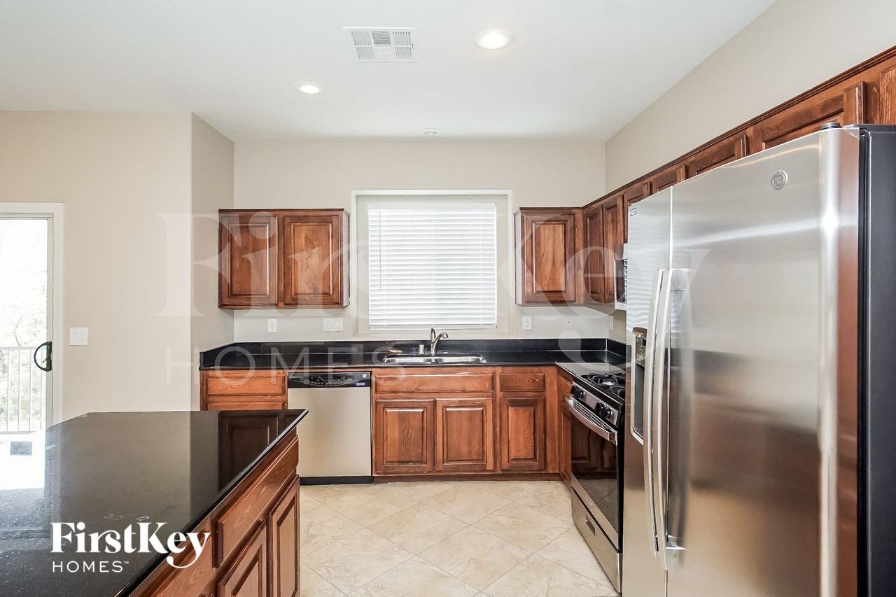 8688 Pico Grande Ct - Photo 5 of 15