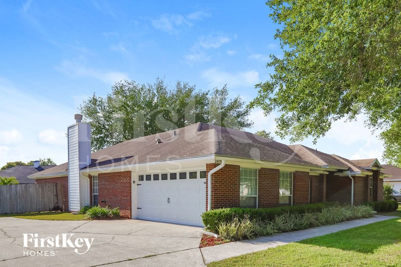 2479 Moon Harbor Way - Photo 3 of 15