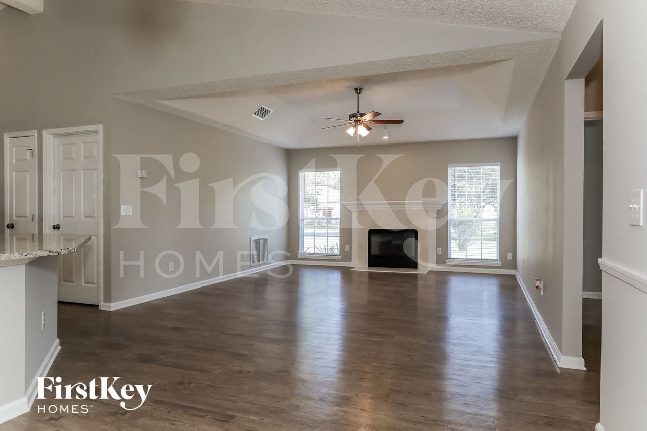 2479 Moon Harbor Way - Photo 5 of 15