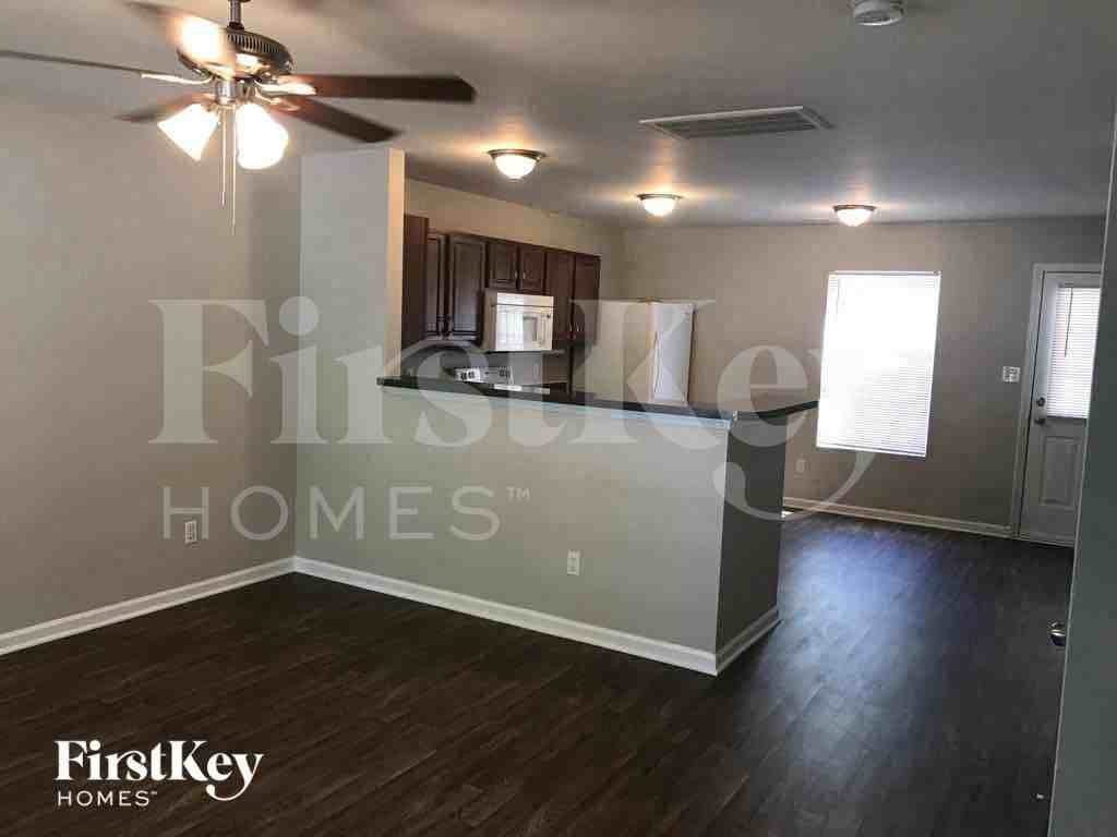 232 Morning Dew Dr - Photo 3 of 15