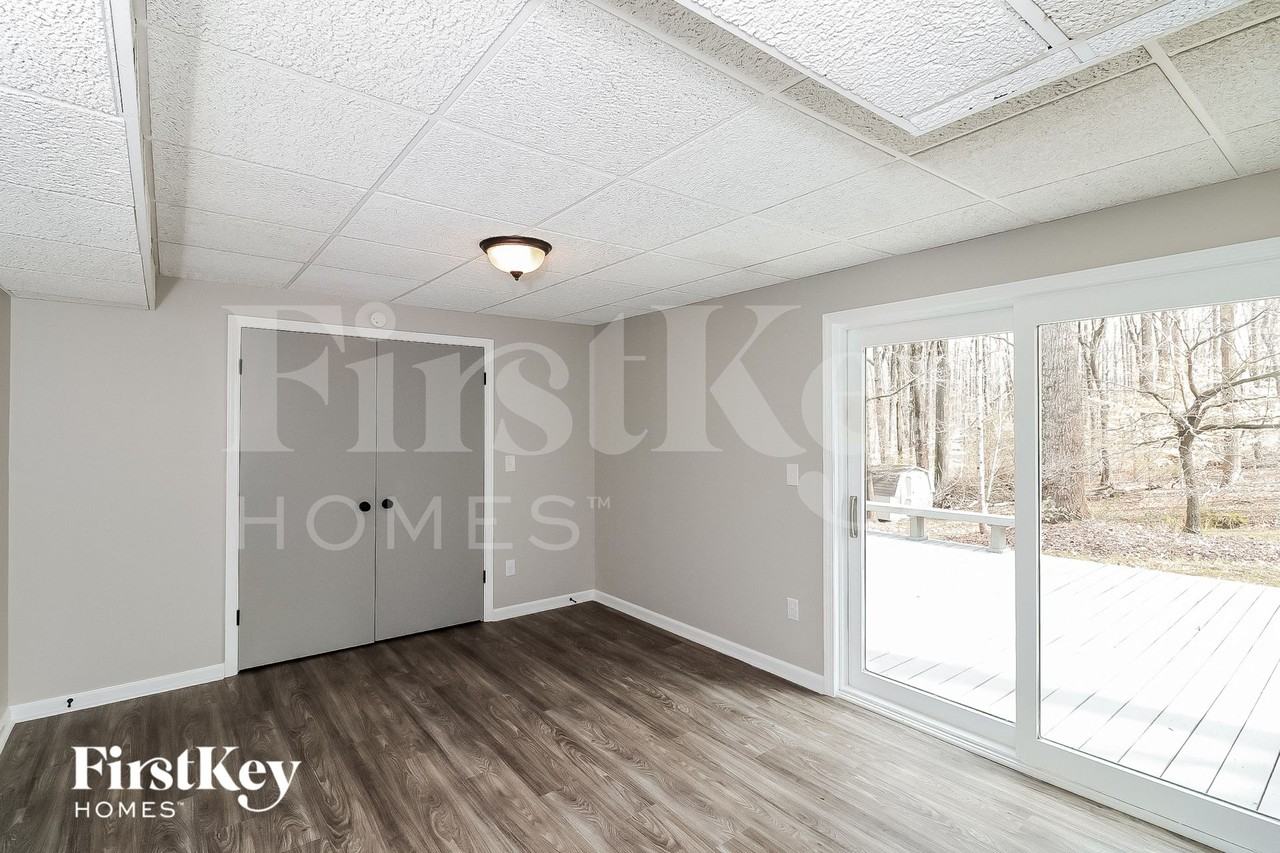 5225 Oaks Landing Ct - Photo 4 of 15