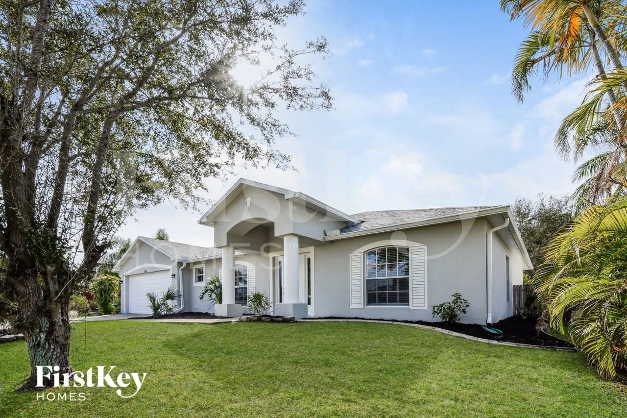 120 Se 46th St - Photo 2 of 15