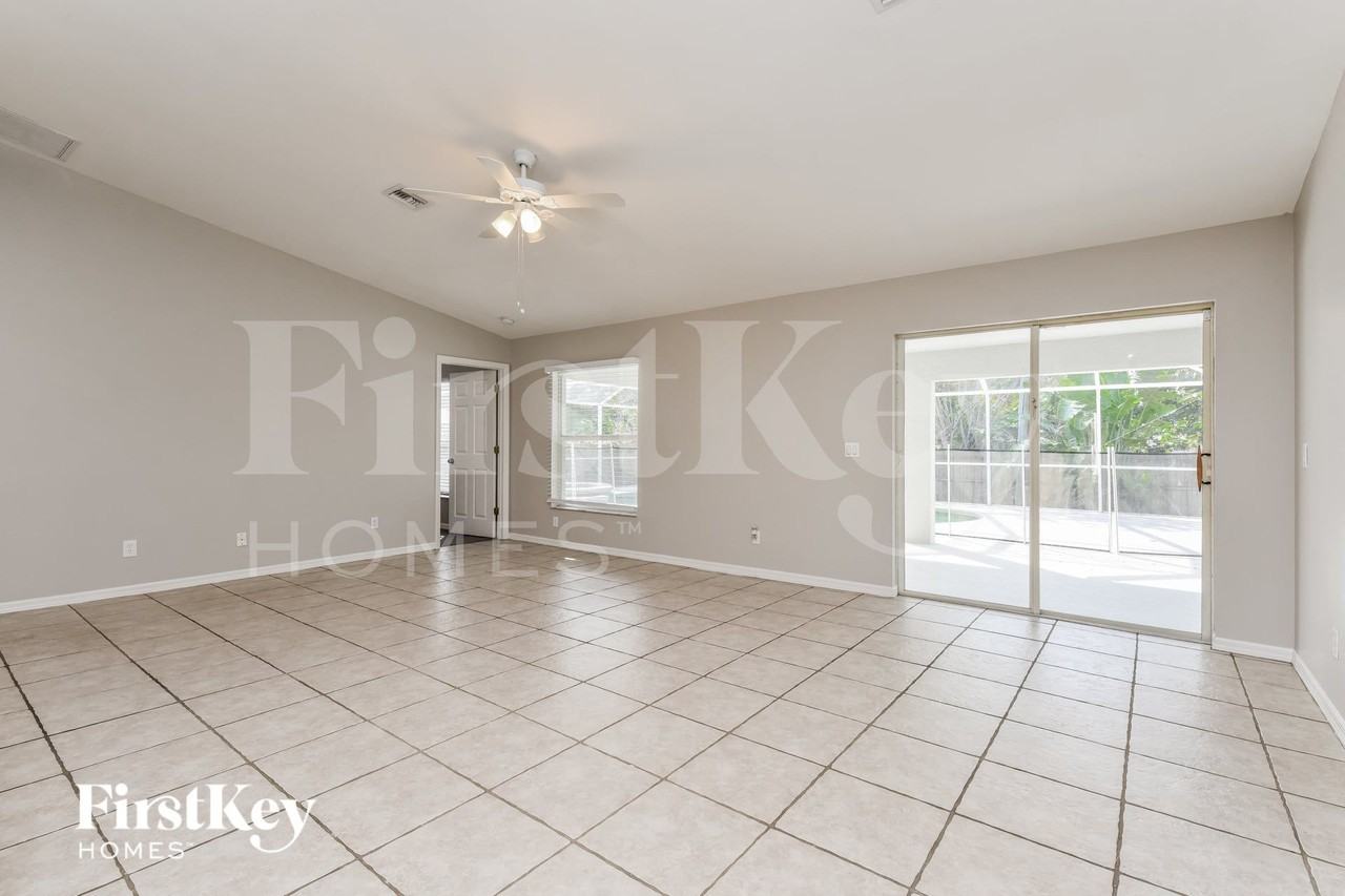 120 Se 46th St - Photo 4 of 15