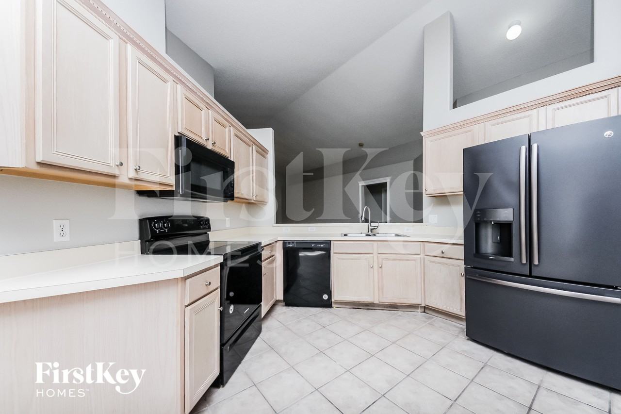 12410 Beacontree Way - Photo 7 of 16