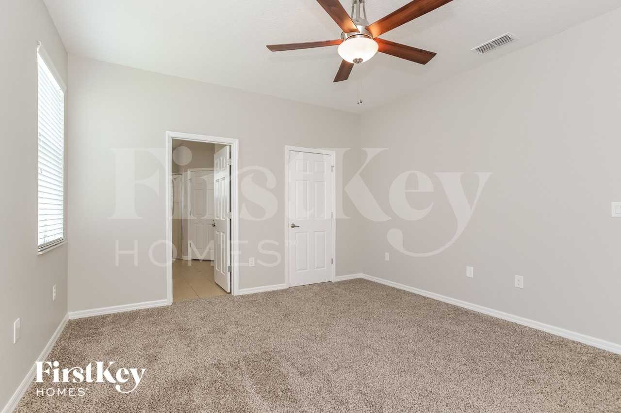3000 Lady Mae Ln - Photo 7 of 15