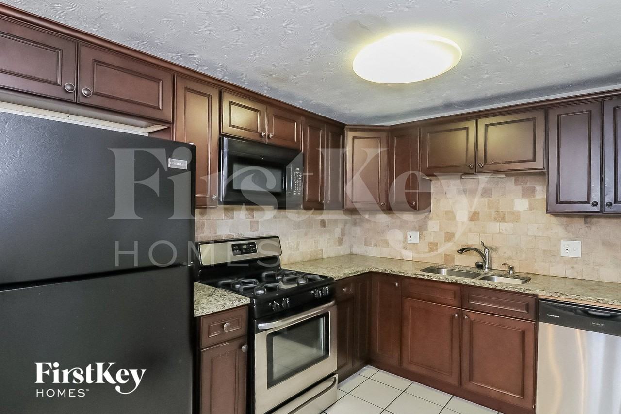 4788 North Cir - Photo 7 of 15