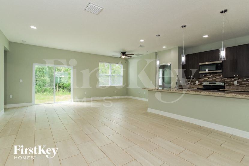 642 Gull Dr - Photo 3 of 15