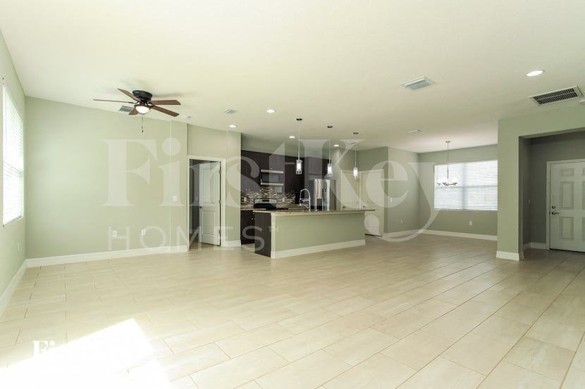 642 Gull Dr - Photo 4 of 15