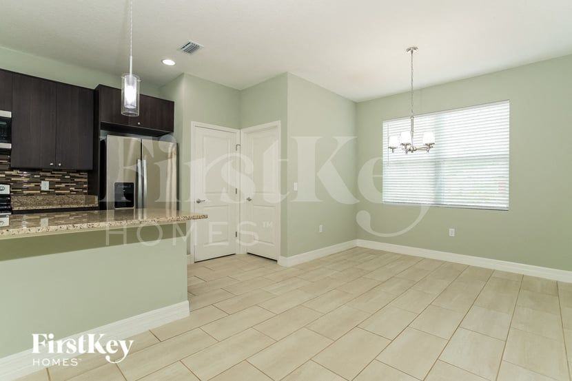 642 Gull Dr - Photo 5 of 15