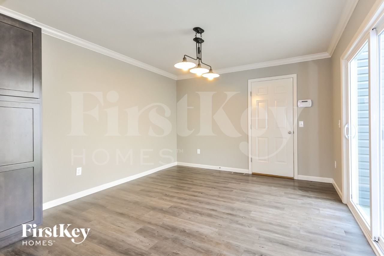 1007 Carpathian Dr - Photo 6 of 16