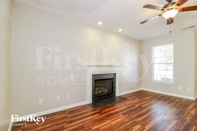 225 Brycewood Dr - Photo 2 of 15