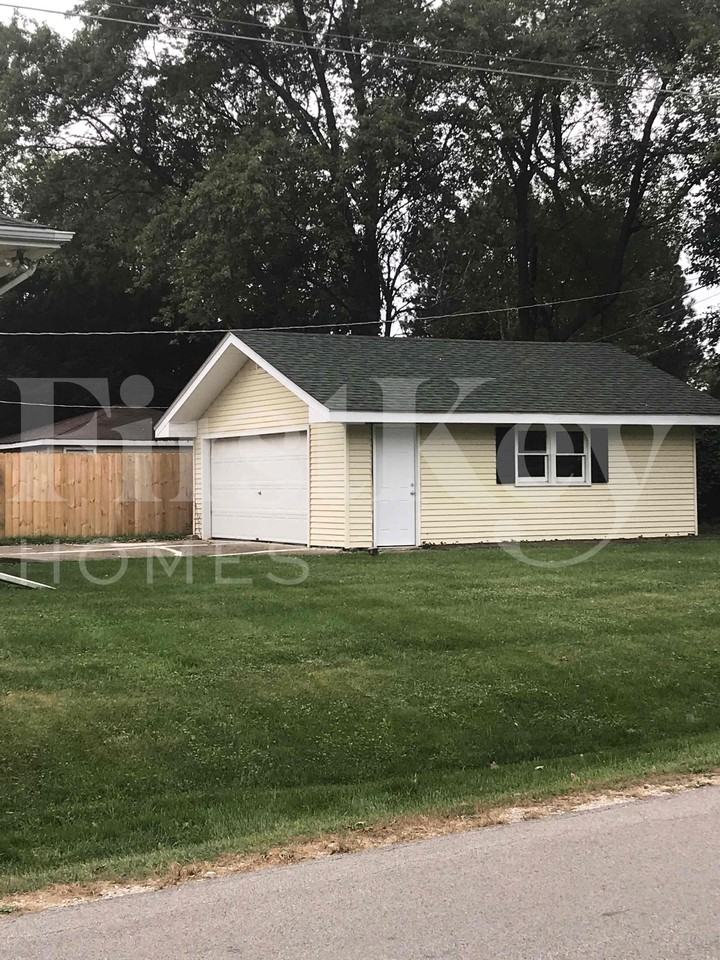 Cottonwood Dr - Photo 2 of 22