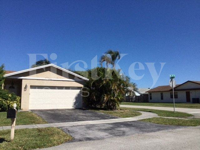 9703 Nwcourt - Photo 2 of 27