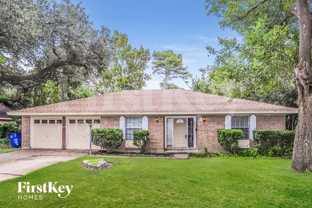 8002 Larkspur Dr - Photo 1 of 1