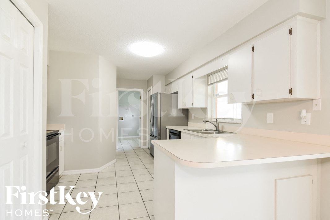 7901 Sioux Ln - Photo 7 of 15