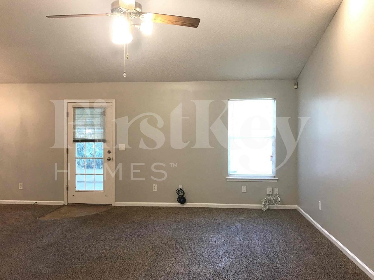 7852 Catskills Ct - Photo 7 of 27