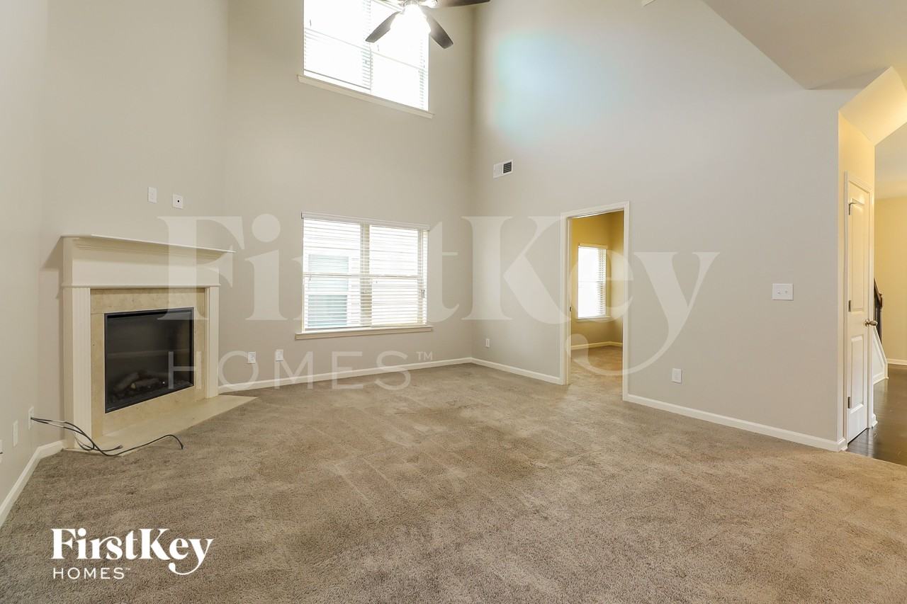 730 Galveston Way - Photo 4 of 16