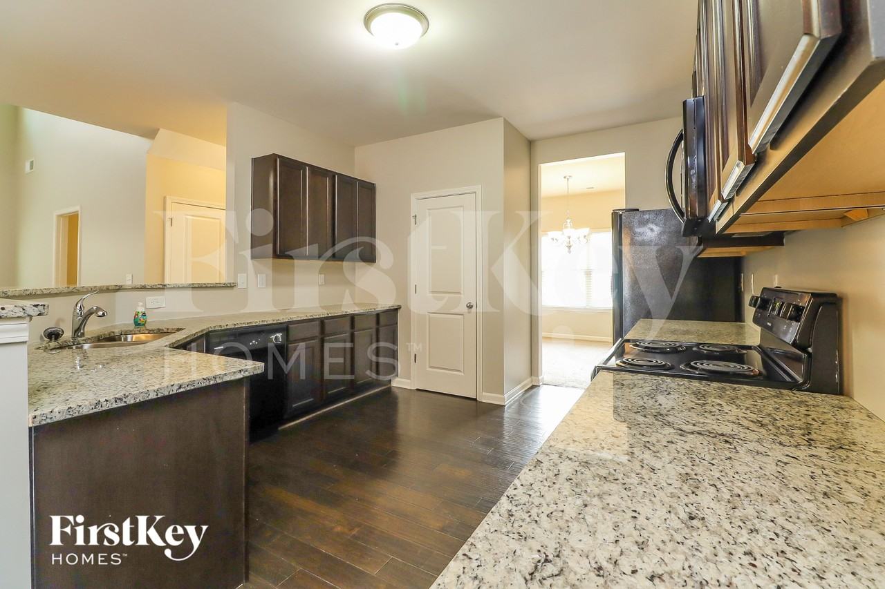 730 Galveston Way - Photo 7 of 16