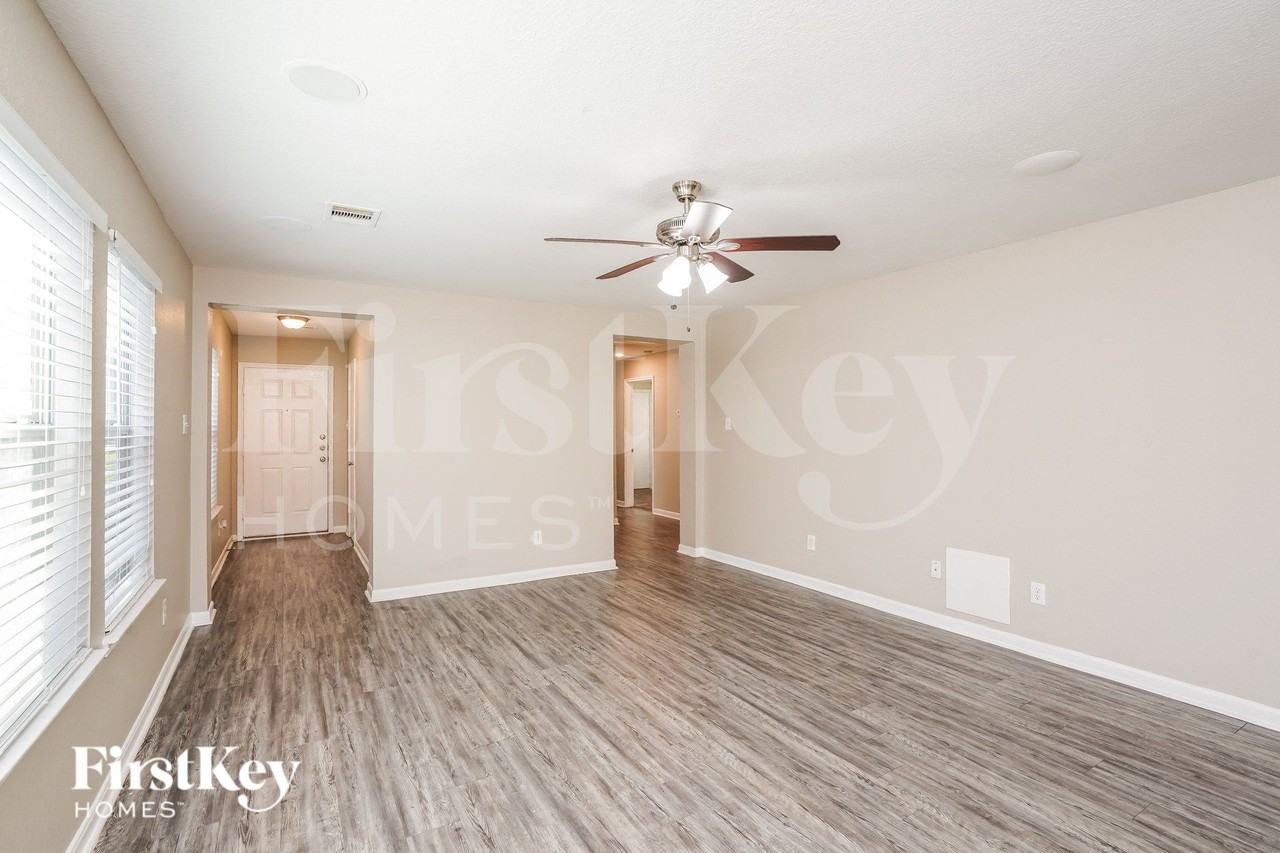 6622 Hawthorne Falls Ln - Photo 4 of 16