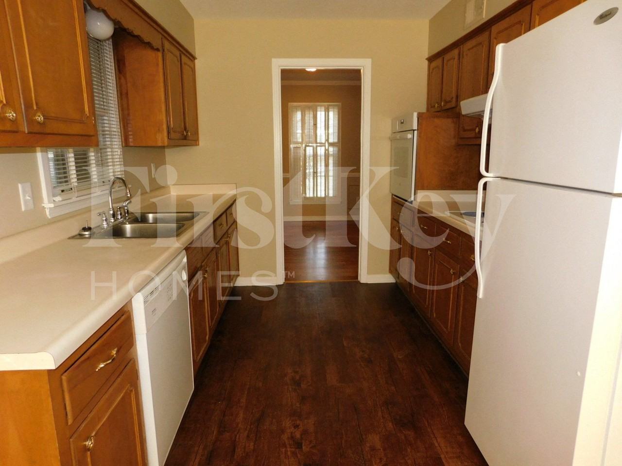 6135 Haddington Dr - Photo 7 of 20