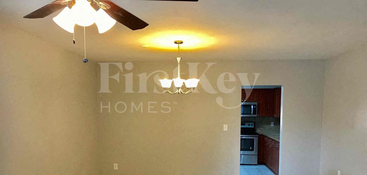 5850 Nwst - Photo 4 of 19