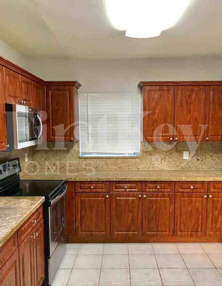 5850 Nwst - Photo 6 of 19