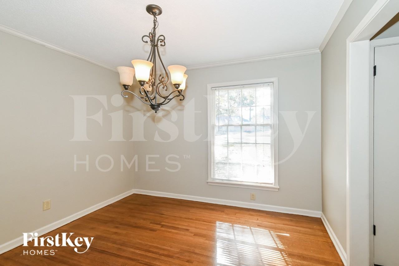 5840 Knight Arnold Rd - Photo 4 of 16