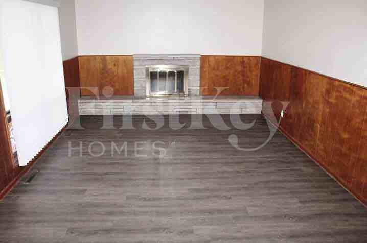 5750 Wallingwood Dr - Photo 5 of 13