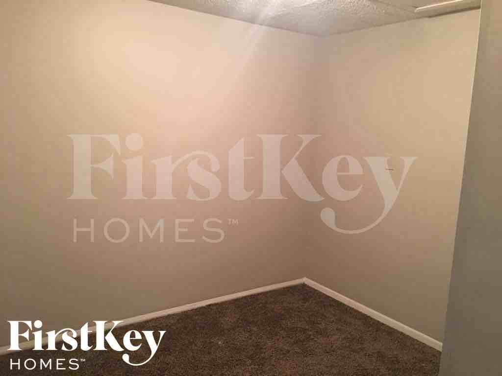 5749 Jardin Pl - Photo 6 of 14