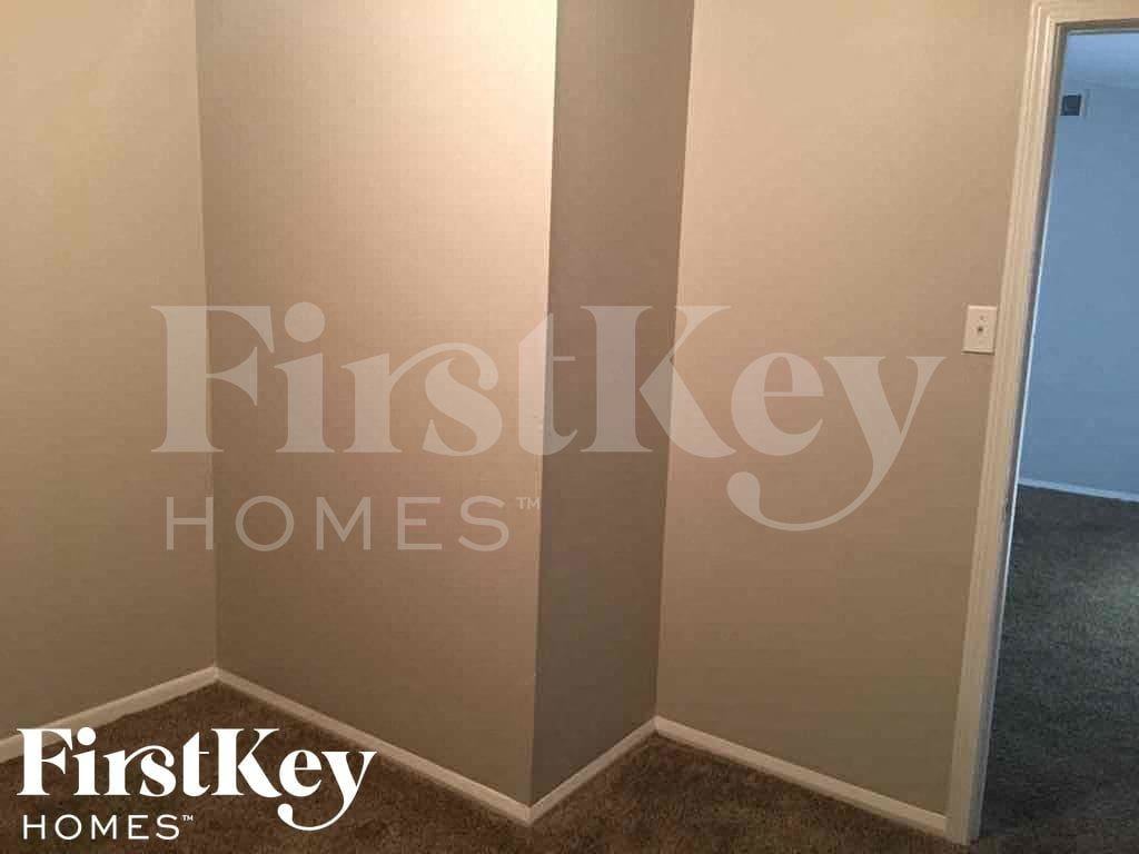 5749 Jardin Pl - Photo 7 of 14