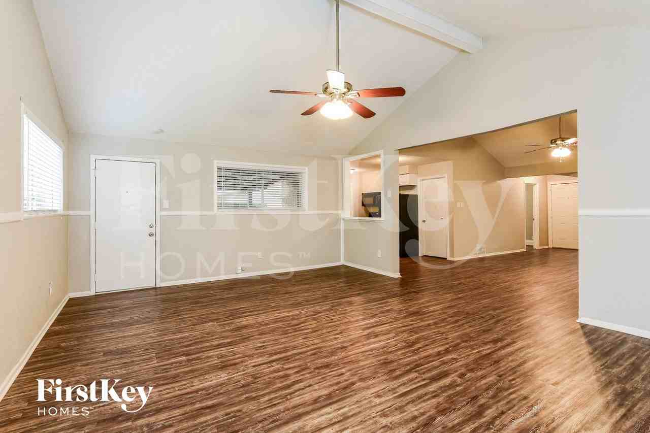 5721 Melanite Ave - Photo 7 of 15