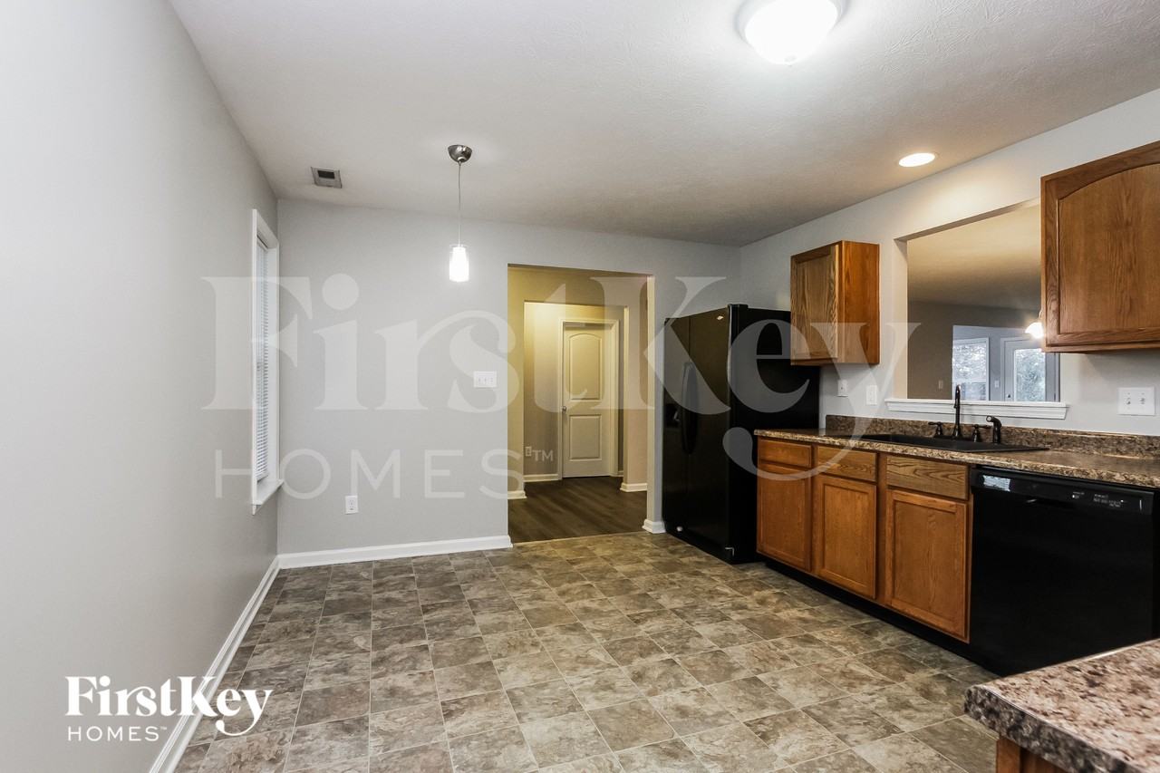 5602 Wild Horse Dr - Photo 6 of 16