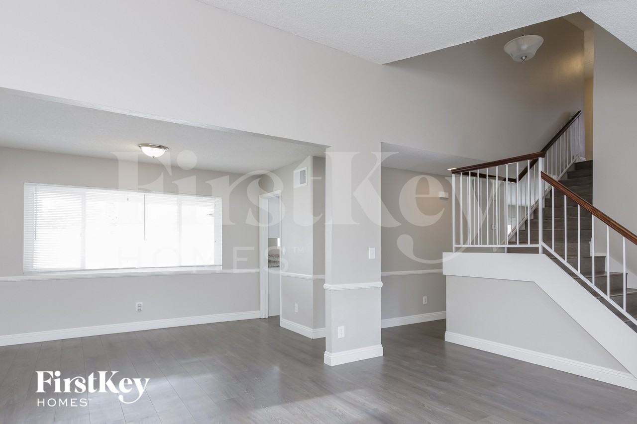 4317 Newcastle Rd - Photo 3 of 16