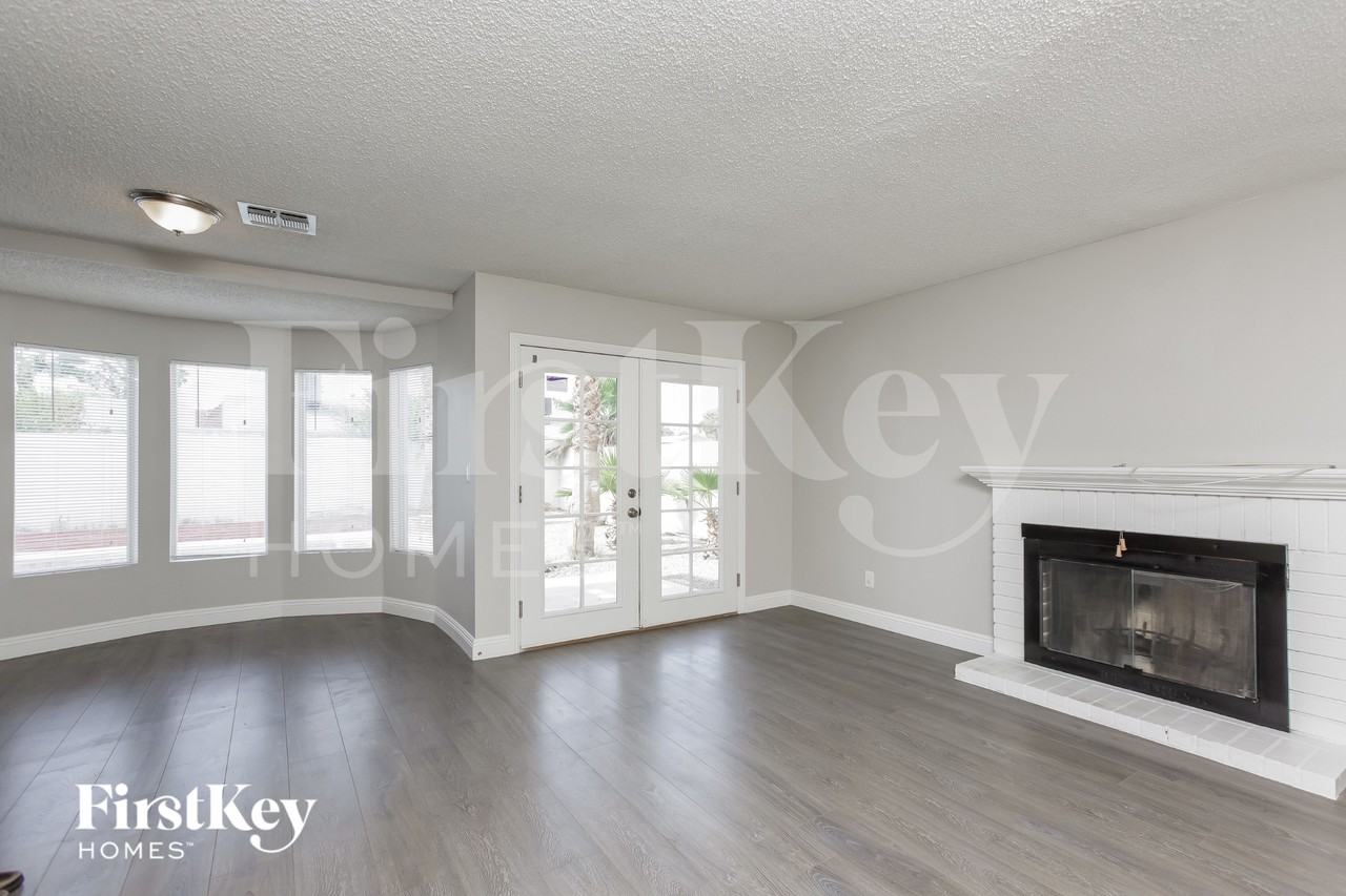 4317 Newcastle Rd - Photo 6 of 16