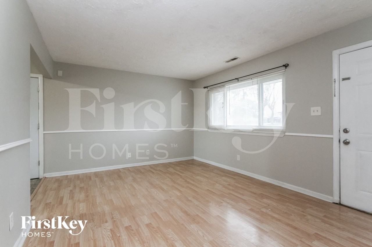 416 Ada Ln - Photo 2 of 15