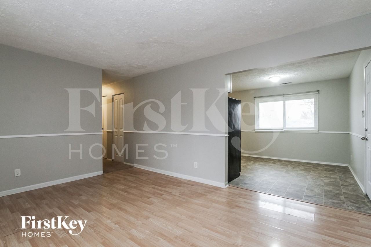 416 Ada Ln - Photo 3 of 15