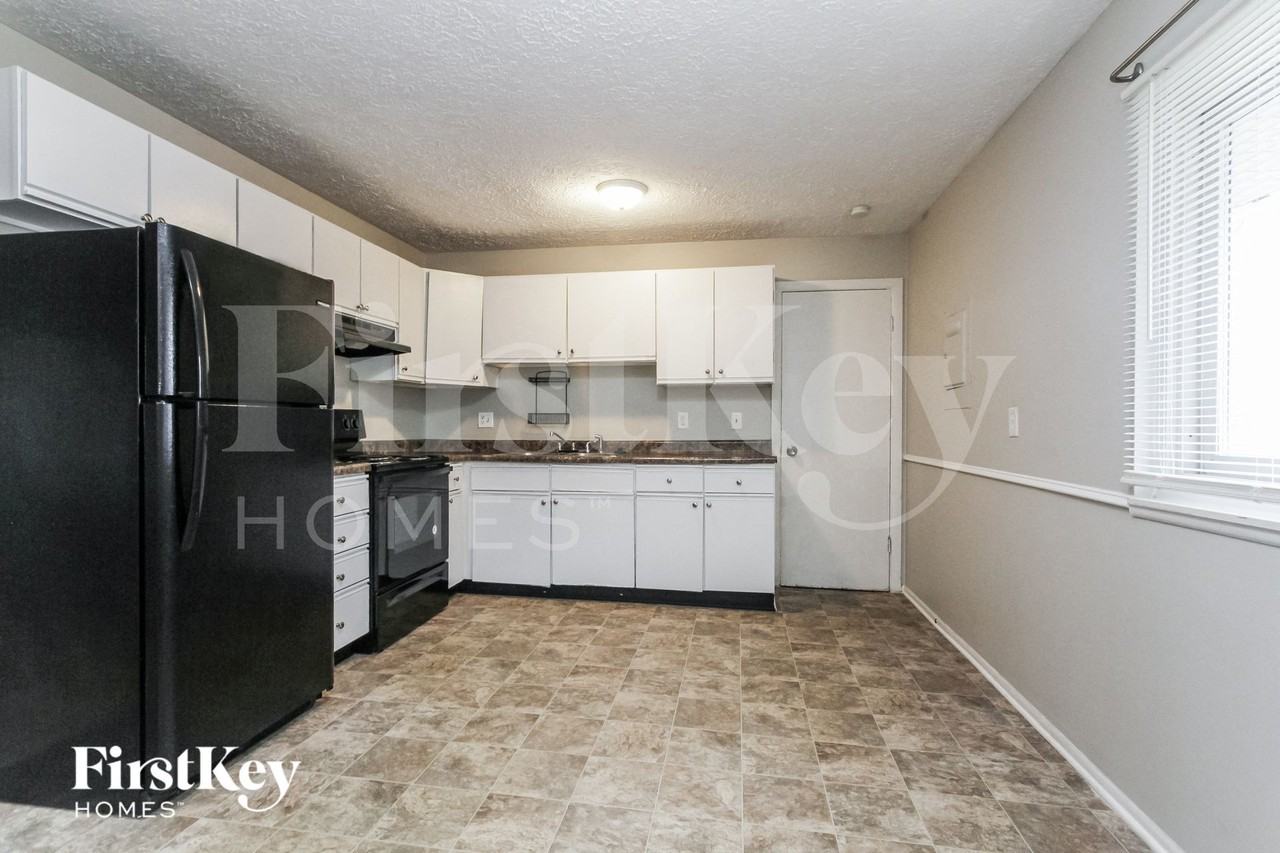 416 Ada Ln - Photo 5 of 15