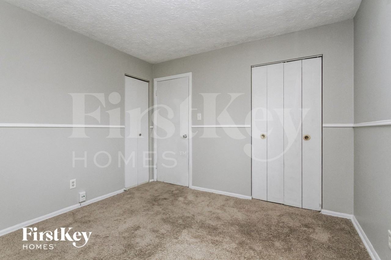 416 Ada Ln - Photo 7 of 15