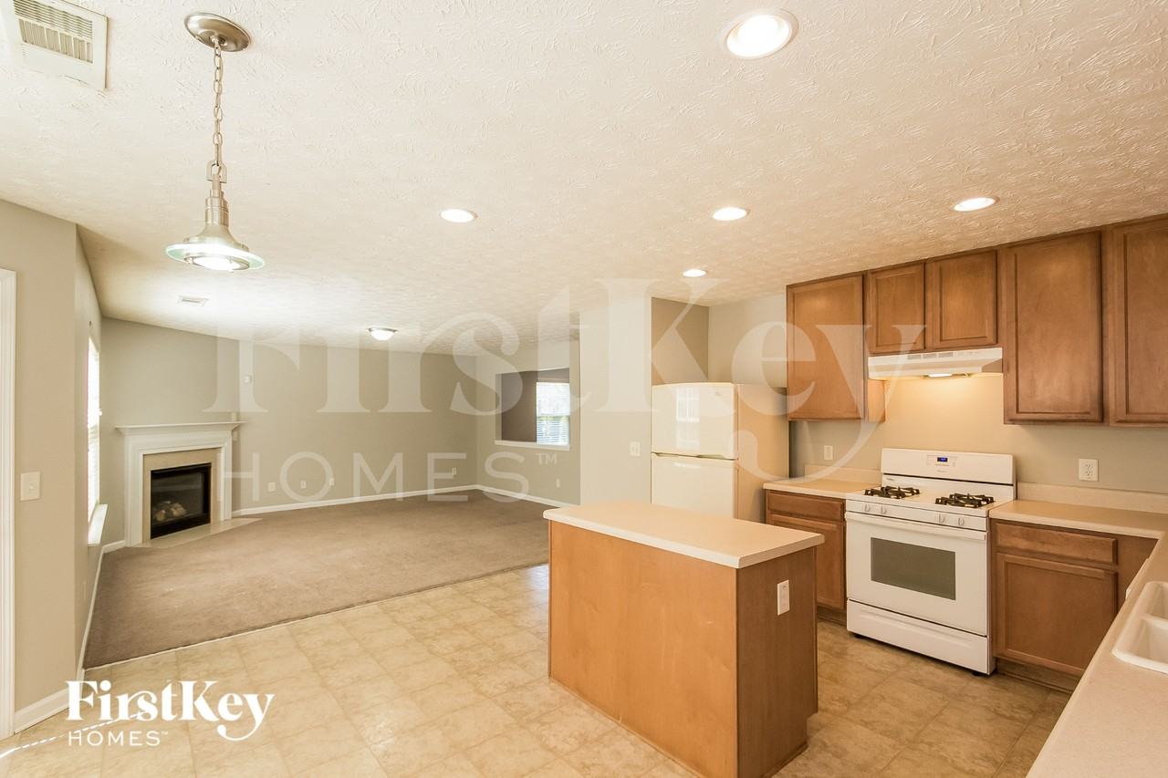 3545 Bridgeshaw Dr - Photo 7 of 16