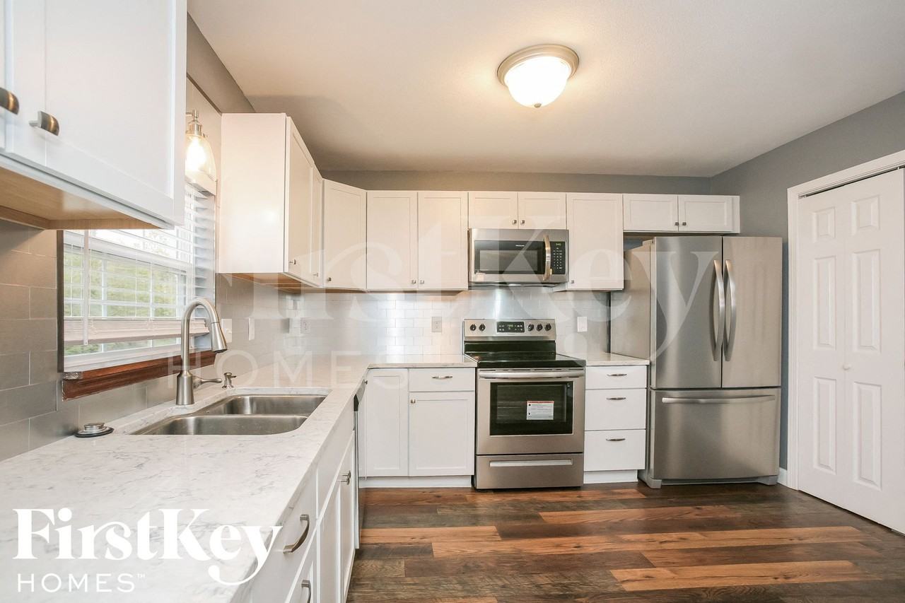 275 Lazy Hollow Dr - Photo 5 of 14