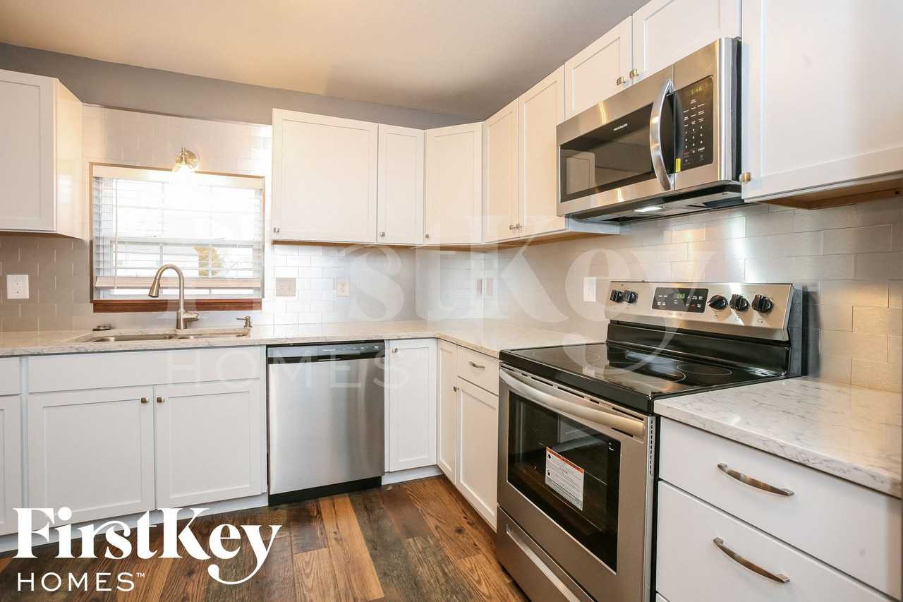 275 Lazy Hollow Dr - Photo 6 of 14