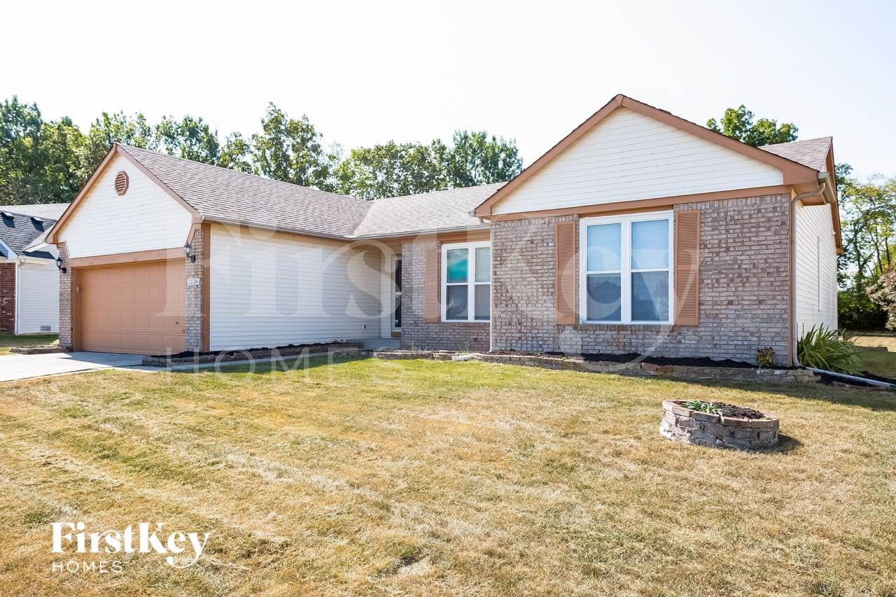 2204 Valley Creek West Ln