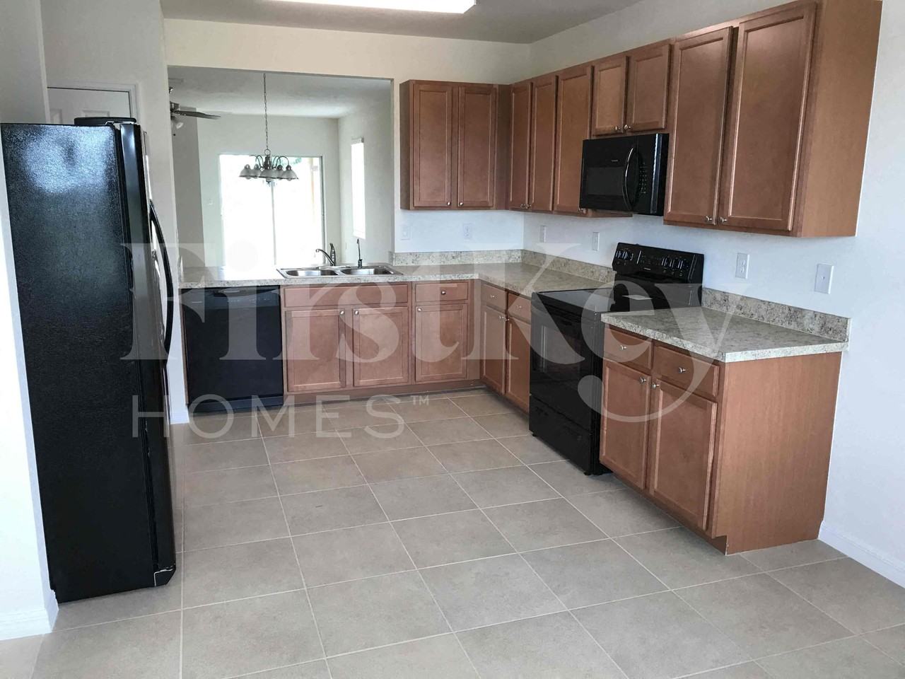 217 Nw 9th St - Photo 6 of 23