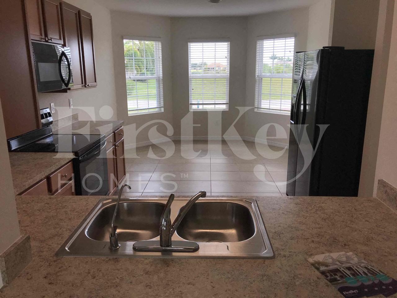 217 Nw 9th St - Photo 7 of 23