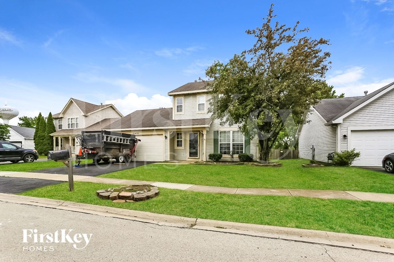 21439 W Georgetown Dr - Photo 2 of 16