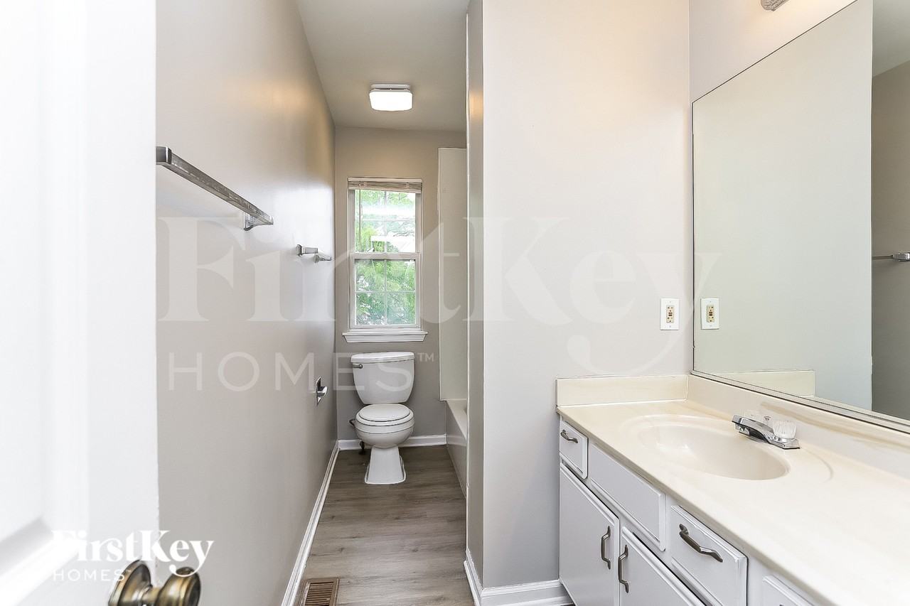 21439 W Georgetown Dr - Photo 7 of 16