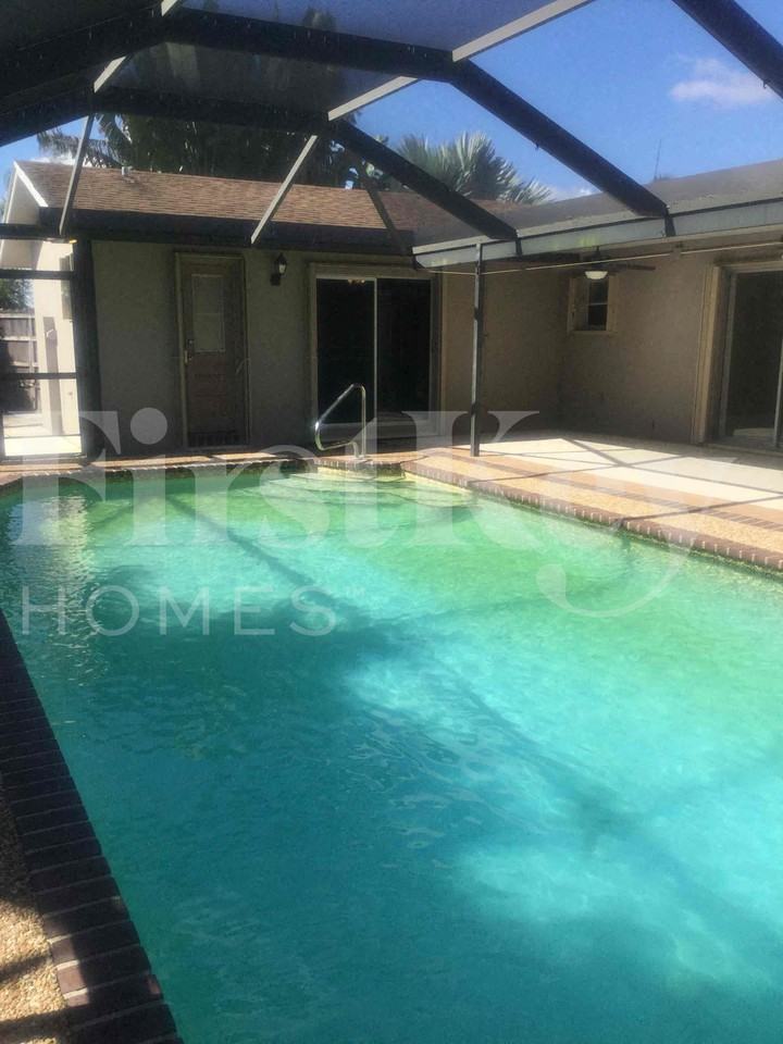 19742 Carolina Cir - Photo 4 of 41